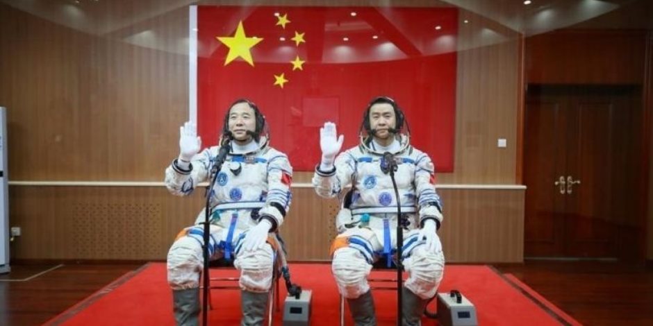 بكين تغزو الفضاء.. «واشنطن بوست» تتحدث عن هبوط مركبة فضائية صينية على القمر  