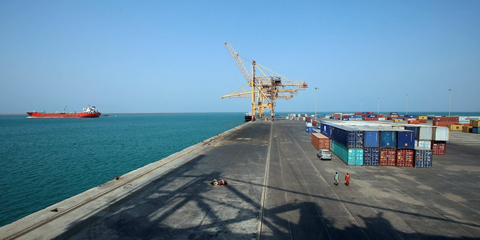 هيئة ميناء دمياط توضح حقيقة «تجويف» رصيف منطقة الحاويات