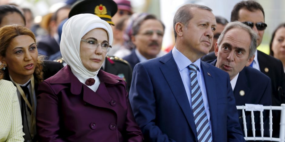 أردوغان يشهر سيف المال للاستيلاء على مدارس «زمان»