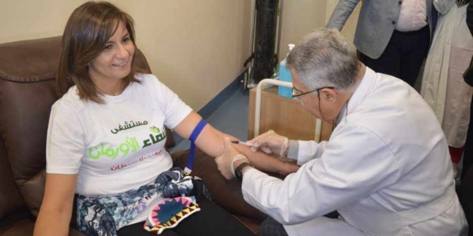 نبيلة مكرم تشارك في «100 مليون صحة»: القضاء على فيروس سي التحدي الأكبر لمصر (صور)