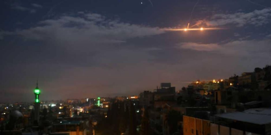 إصابة جندى سورى جراء قصف إسرائيلى لمناطق جنوبى سوريا