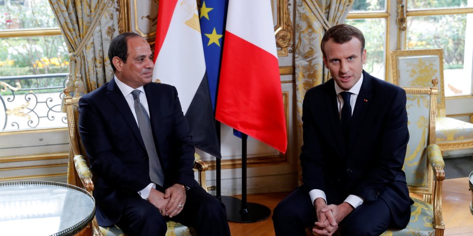 ماكرون يطلب مساعدة مصر لمواجهة التيارات المتطرفة في أوروبا
