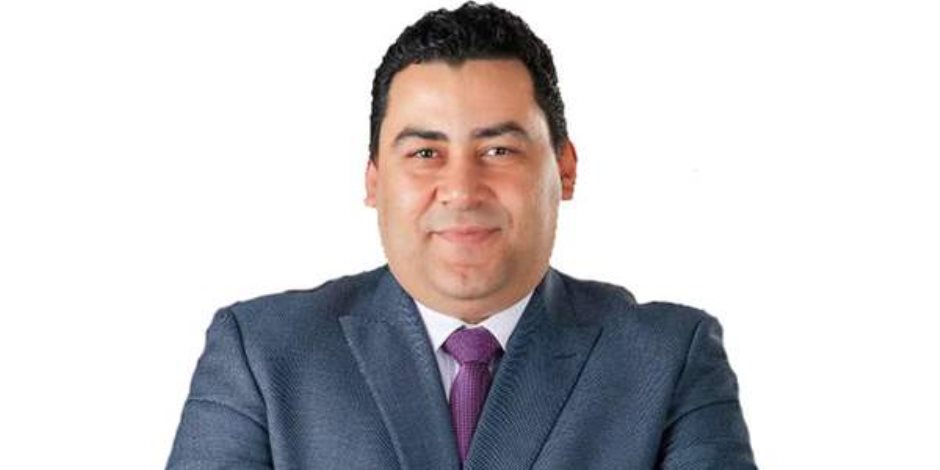 إقالة أحمد البحيرى وتعيين عادل حامد رئيسا تنفيذيا للشركة المصرية للاتصالات