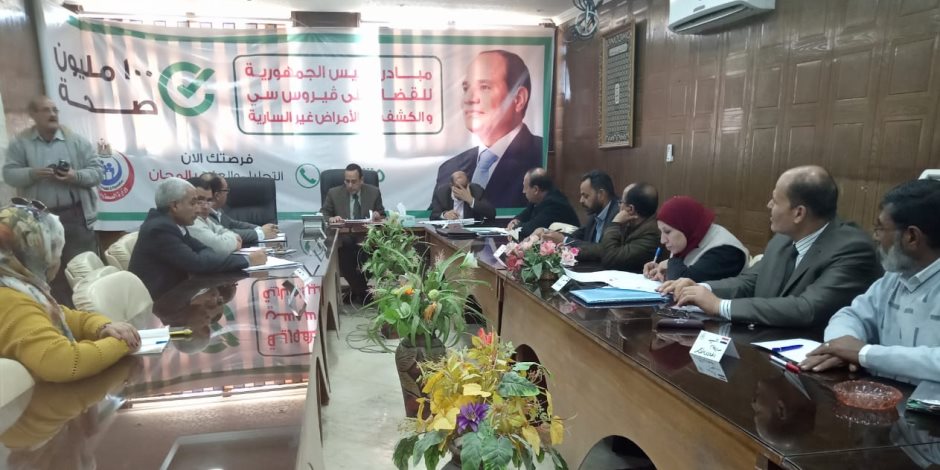 محافظ شمال سيناء يطالب بوضع ضوابط توزيع المساعدات للأسر الأولى بالرعاية (صور)