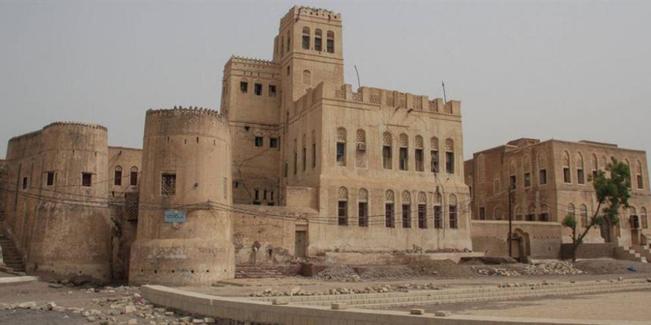 الإرهاب الحوثي يدمر حضارة زبيد اليمنية.. آلة قتل تشوه التاريخ