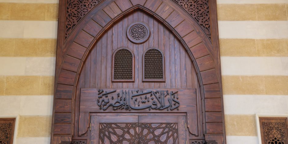 ما حكم صلاة التراويح في المسجد للنساء؟