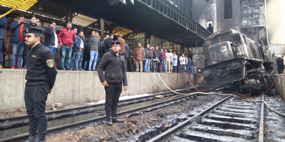 أول وفد برلماني يزور محطة مصر لمتابعة تطورات حادث احتراق القطار