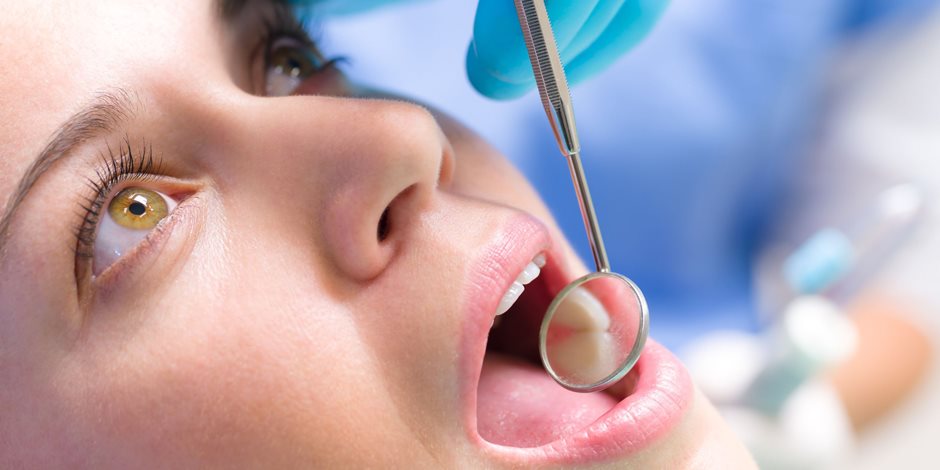 لمريض الأسنان .. تعرف على إجراءات السلامة بعيادات الأسنان حفاظا على صحتك 