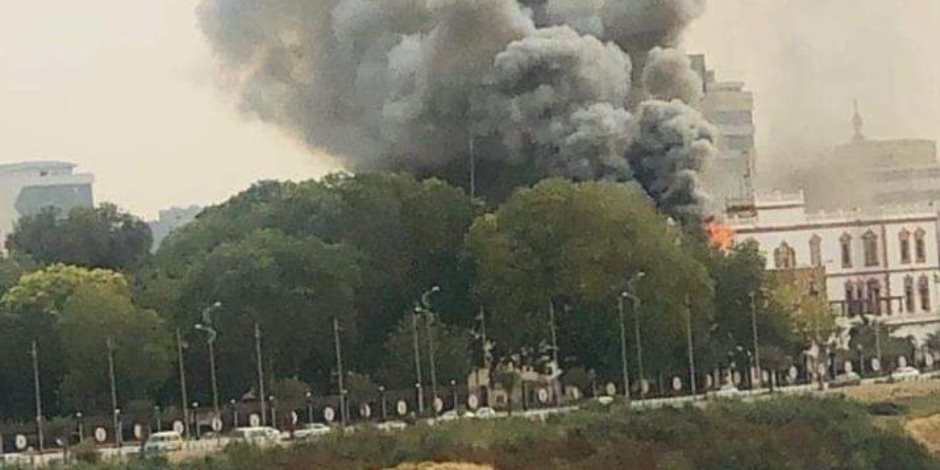 اندلاع حريق بالقصر الجمهوري بالعاصمة السودانية الخرطوم (صور) 