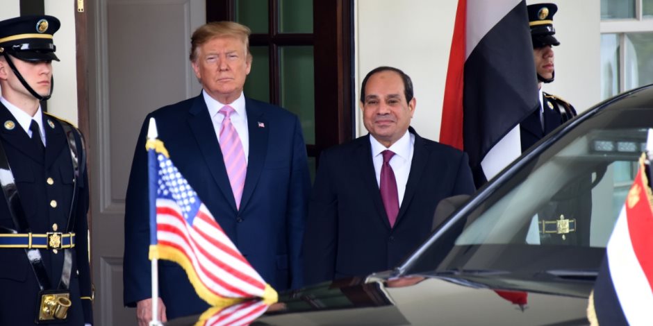 الرئيس السيسي يجري اتصالا هاتفيا مع نظيره الأمريكي لاستعراض الأوضاع في ليبيا والسودان