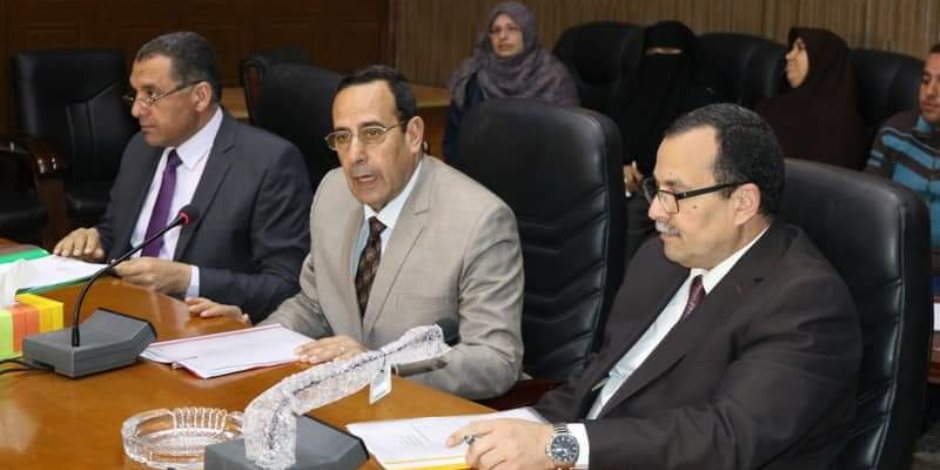 محافظ شمال سيناء يشدد على إنهاء مشروعات الخطة الاستثمارية (صور)