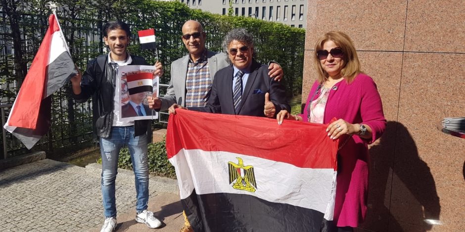 سفارة مصر بألمانيا تفتح أبوابها أمام الجالية المصرية للتصويت على التعديلات الدستورية