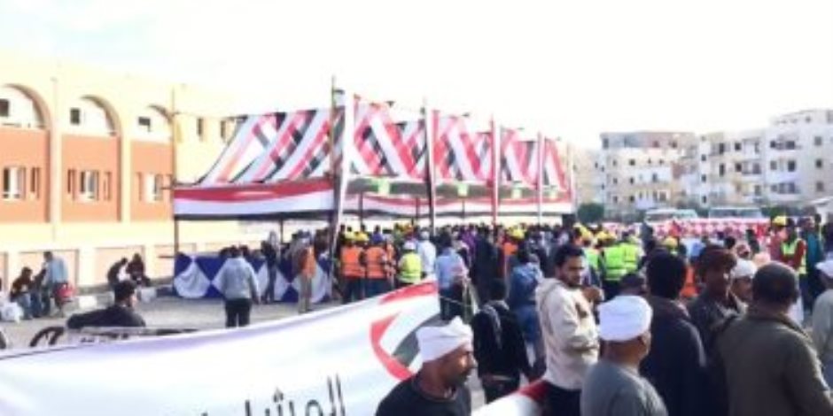 استفتاء الدستور.. اللجان الانتخابية تفتح أبوابها استعدادا لتصويت الناخبين