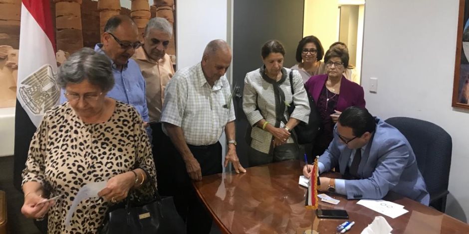 المصريون الأرمن يشاركون في الاستفتاء علي التعديلات الدستورية