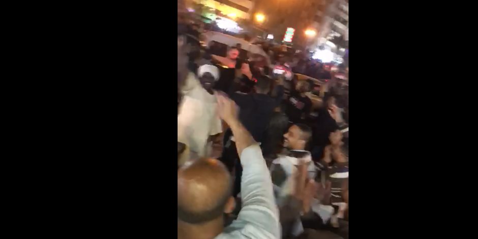 بعد الموافقة على التعديلات الدستورية.. المصريون يحتفلون في ميدان الأوبرا (فيديو)