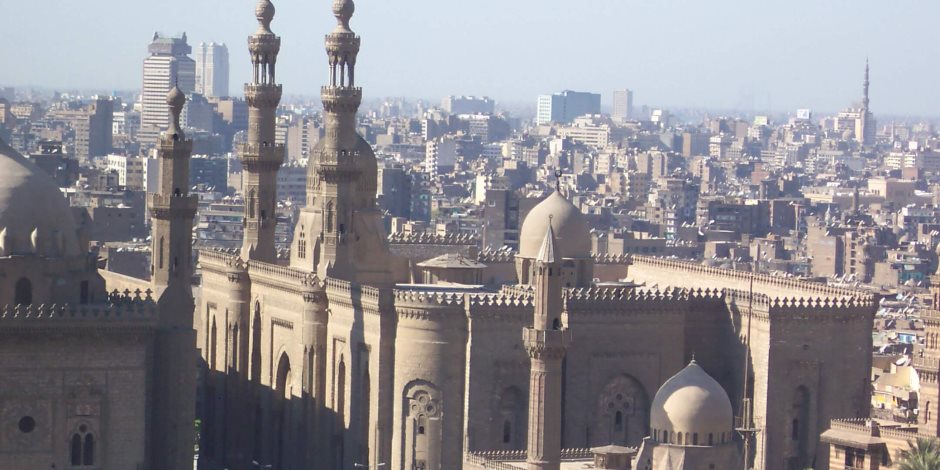 الحكومة تطرد حسن البنا وقطر وابن تيمية من المساجد للأبد