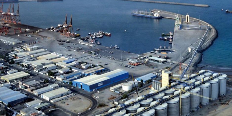 إدانة عربية واسعة لأعمال تخريب سفن البترول في المياه الاقتصادية الإماراتية