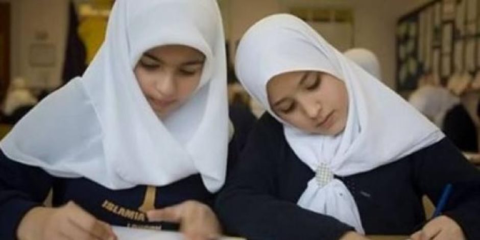 النمسا تمنع الحجاب في المدارس الابتدائية.. تمييز عنصري أم حق مشروع؟