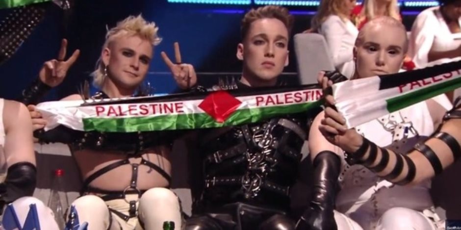 أثناء مسابقة الأغنية الأوروبية «يوروفيجن».. آيسلندا ترفع علم فلسطين في إسرائيل (فيديو)
