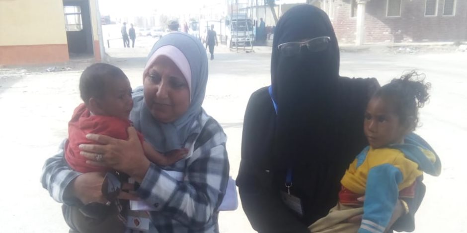 التضامن: التدخل السريع ينقذ طفلتين من الموت ببورسعيد بسبب الحر