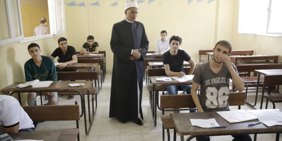 155 ألف طالب بالثانوية الأزهرية يستأنفون اليوم امتحاناتهم عقب انتهاء أجازة عيد الفطر (صور) 