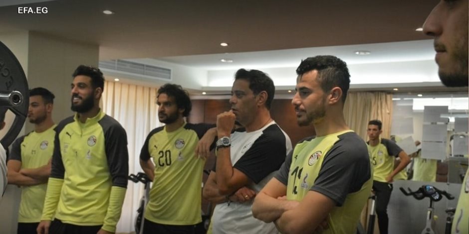 لاعبو المنتخب يواصلون لليوم الثاني تدريباتهم البدنية داخل معسكر برج العرب