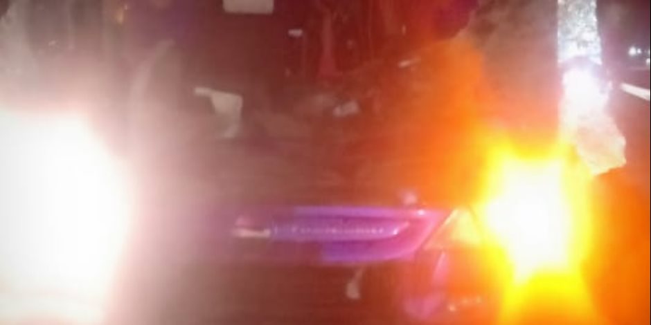 إصابات في حادث أوتوبيس على طريق العين السخنة بسبب الجمال (صور وفيديو)