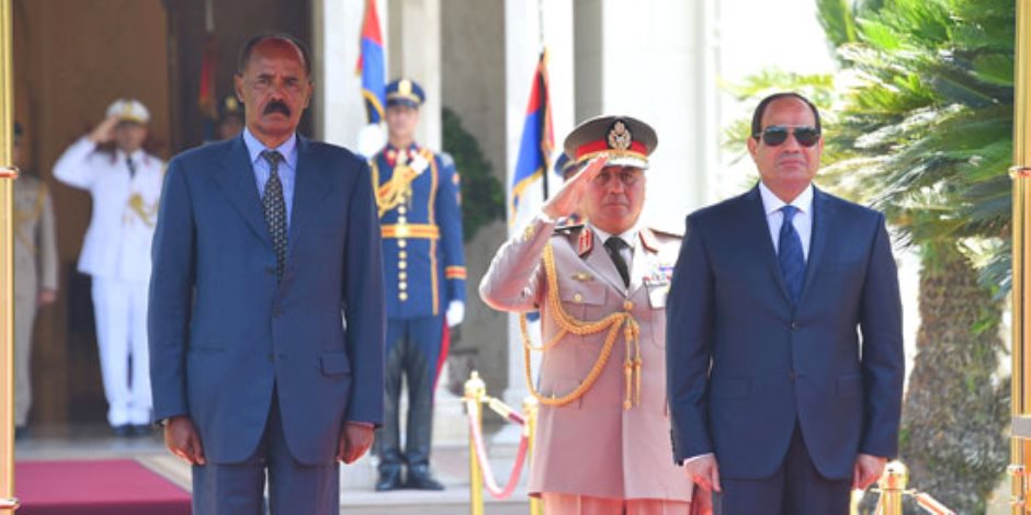 السيسي يؤكد حرص مصر على التعاون الاستراتيجي مع إريتريا بشتى المجالات (صور)