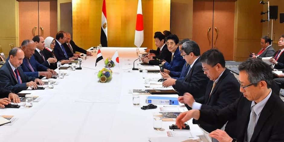 تفاصيل لقاء الرئيس السيسى ورئيس وزراء اليابان في أول زيارته