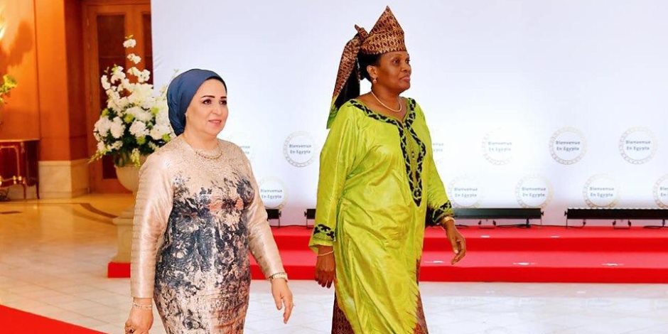 انتصار السيسي:  سعدت باستقبال سيدة بوروندي الأولى.. وفخورة بانطباعها عن تمكين المرأة بمصر 