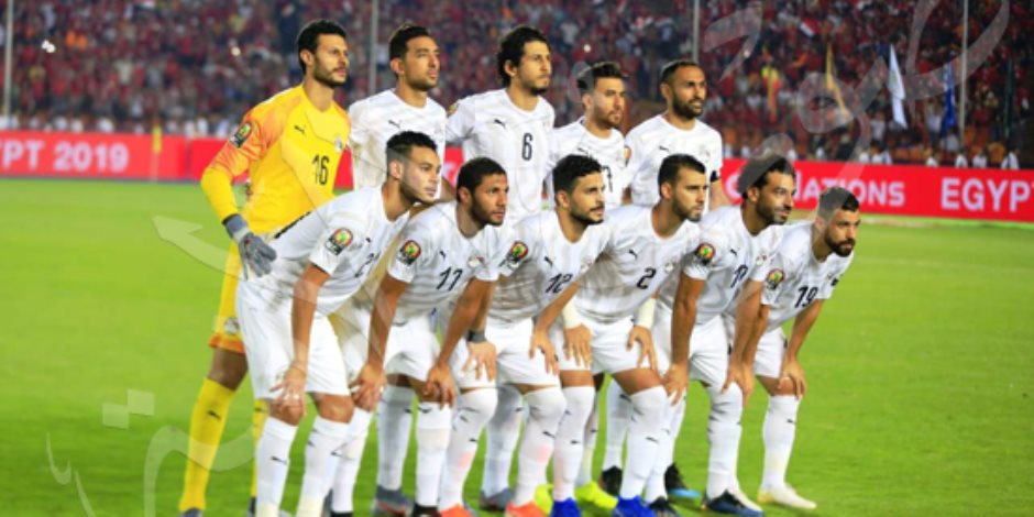صلاح وتريزيجيه يقودان تشكيل مصر أمام جنوب أفريقيا 