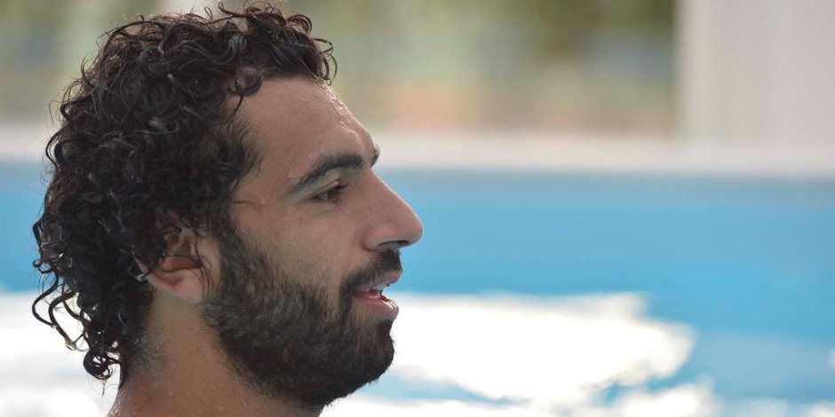في حمام السباحة.. محمد صلاح يظهر بعد التأهل لدور الـ 16 بأمم أفريقيا