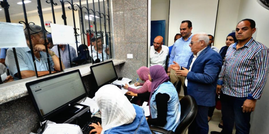 إقبال كثيف على التسجيل بمنظومة التأمين الصحى الشامل في بورسعيد (صور ) 