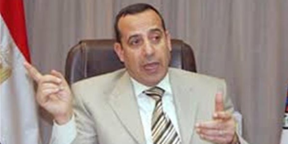 محافظ شمال سيناء يتفقد محطات الوقود والمواقف ويؤكد على ثبات سعر الرغيف المدعم بـ5 قروش