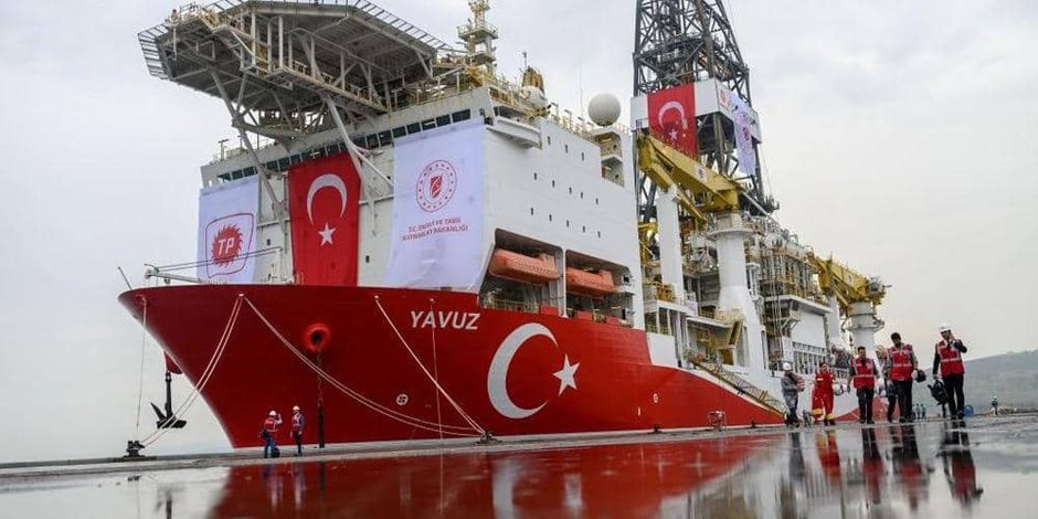 لماذا يصمت العالم عن حرامي الغاز؟.. سفينة تركية أخرى تتمركز قبالة قبرص