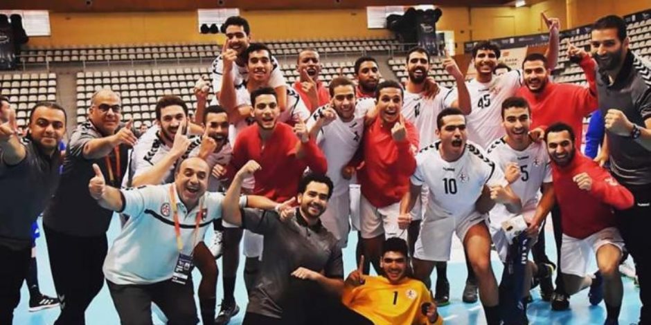 منتخب شباب كرة اليد يحصل على إشادات واسعة من الجماهير المصرية 