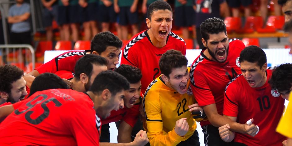 منتخب مصر لناشئي كرة اليد يفوزون بكأس العالم 