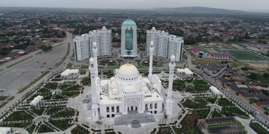 افتتاح أكبر مسجد فى أوربا "فخر المسلمين" بالشيشان الجمعة المقبلة "صور"