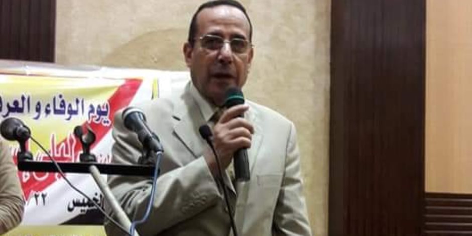 محافظ شمال سيناء يؤكد على مكافحة التنمر بالمدارس ويحذر من جمع التبرعات من أولياء الأمور (صور)
