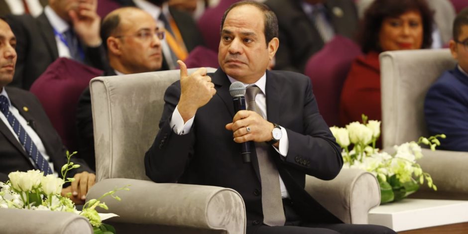 الرئيس السيسي: نعيد صياغة الدولة المصرية وميكنة كاملة لقواعد البيانات