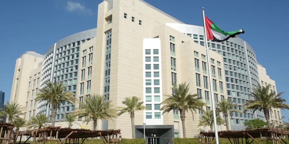 "الطوارئ الإماراتية": الأوضاع حالياً تحت السيطرة ونتابع الموقف على مدار الساعة