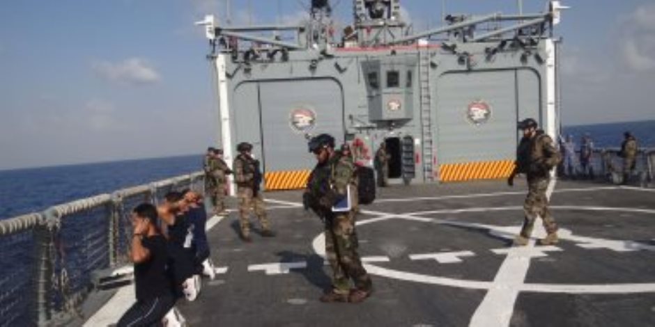 البحرية المصرية والفرنسية تنفذان تدريبًا بحرياً عابرًا فى البحر المتوسط