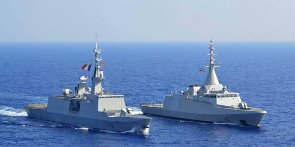 القوات البحرية المصرية والكورية الجنوبية تنفذان تدريبا عابرا بالبحر المتوسط
