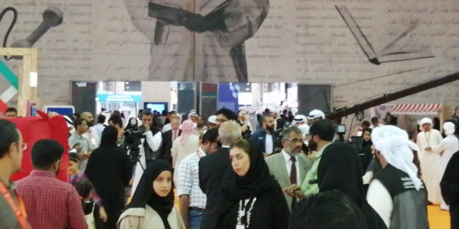 سلطان القاسمى خلال افتتاح معرض الشارقة للكتاب: الثقافة تحتاج للحرية كي تنمو