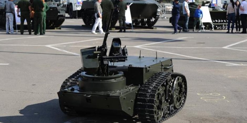 تعتزم روسيا تصنيعها.. روبوتات قتالية مزودة بقاذفات قنابل ومدافع هاون