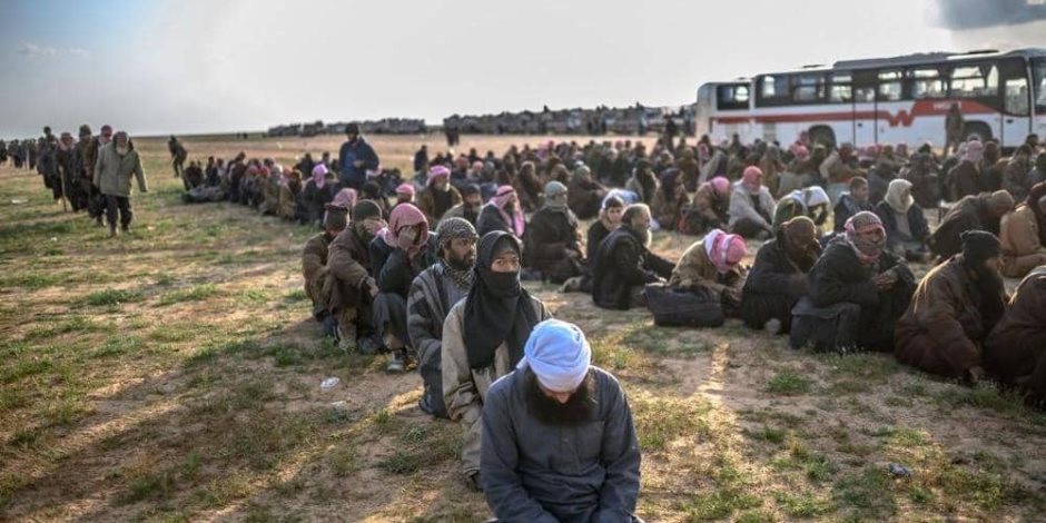 أسرى داعش صداع في رأس المجتمع الدولي.. 20 ألفا بمخيمات بسوريا ومخاوف من هروبهم