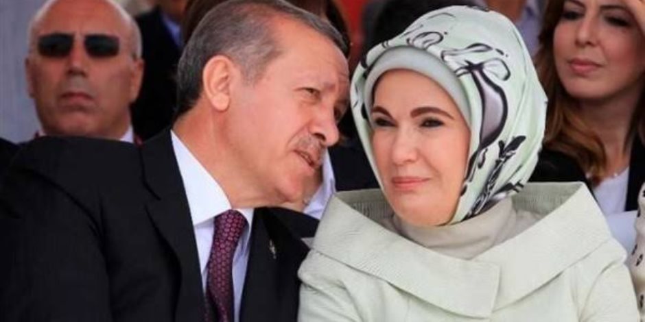 استمرارا للفساد وتبديد أموال الأتراك.. مليون ليرة تكاليف منتدى حضرته قرينة أردوغان 