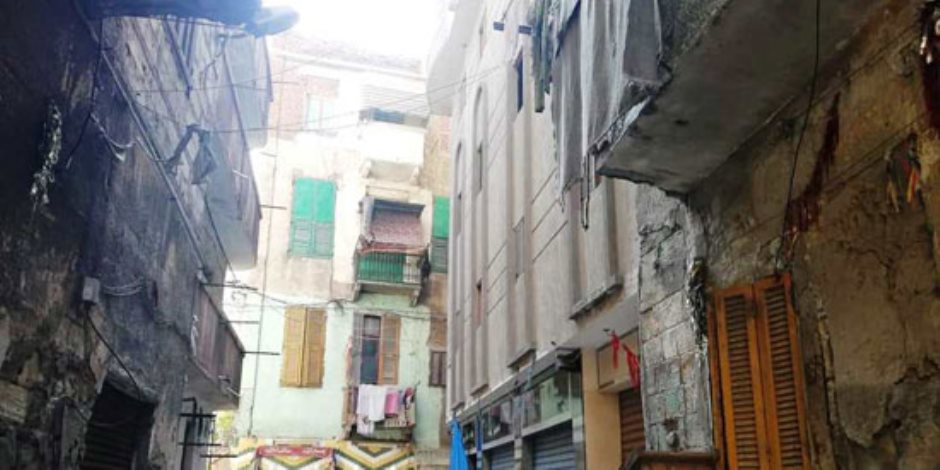 50 أسرة بدون منازل حتى الآن.. معضلة في حي غرب الأسكندرية