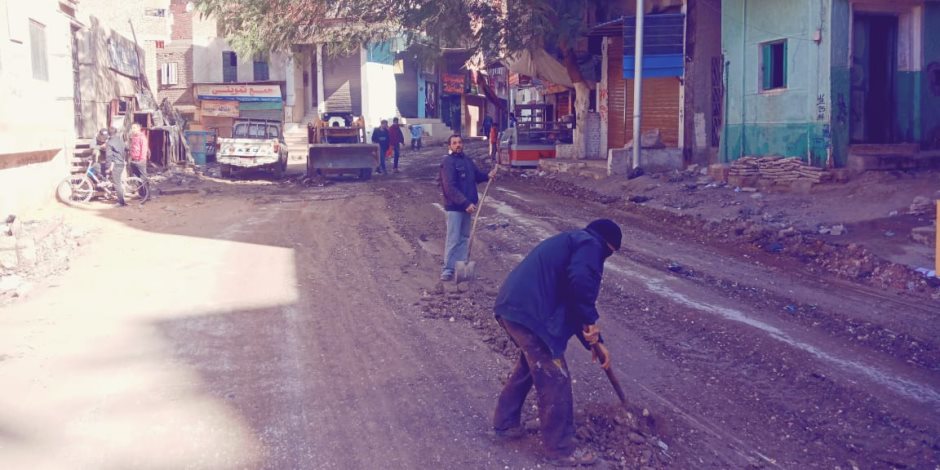 هدفها تسوية شوارع أبو النمرس.. مبادرة لـ«مستقبل وطن» بعد أعمال حفر الغاز (صور)