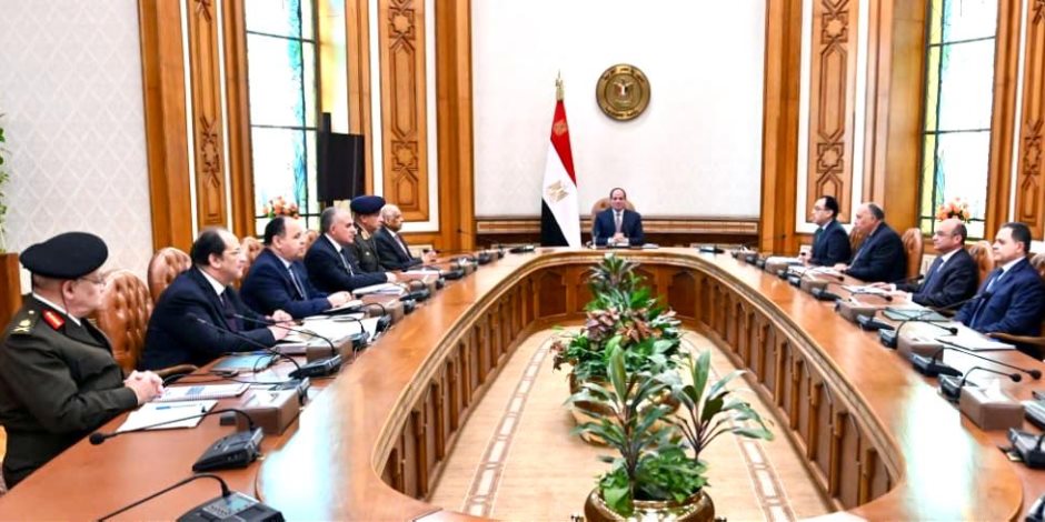 السيسى يجتمع بمجلس الأمن القومي ويحدد إجراءات لمواجهة تهديدات التدخل العسكرى فى ليبيا
